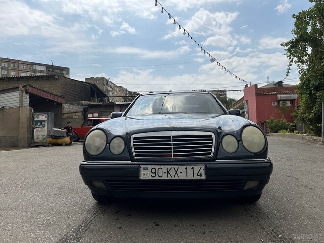 Mercedes E 230 1996, 300,000 km - 2.3 l - Bakı