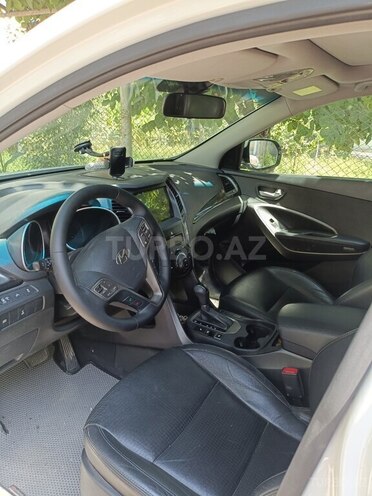 Hyundai Grand Santa Fe 2014, 156,000 km - 3.3 l - Salyan
