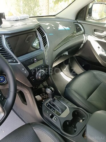 Hyundai Grand Santa Fe 2014, 156,000 km - 3.3 l - Salyan