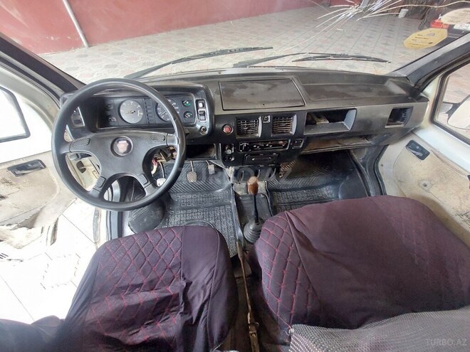 GAZ 33027 1996, 123,123 km - 2.4 л - Qazax