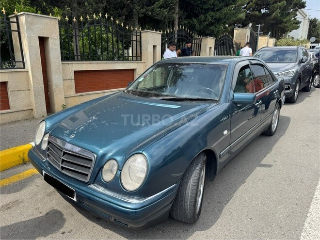 Mercedes E 230 1997, 333,000 km - 2.3 л - Bakı