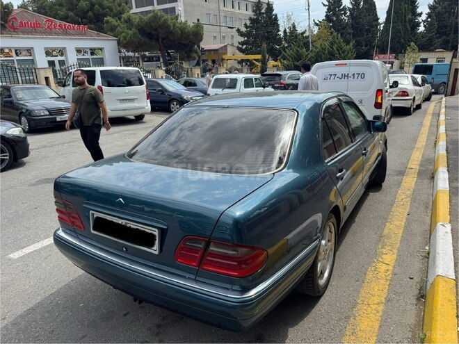 Mercedes E 230 1997, 333,000 km - 2.3 л - Bakı