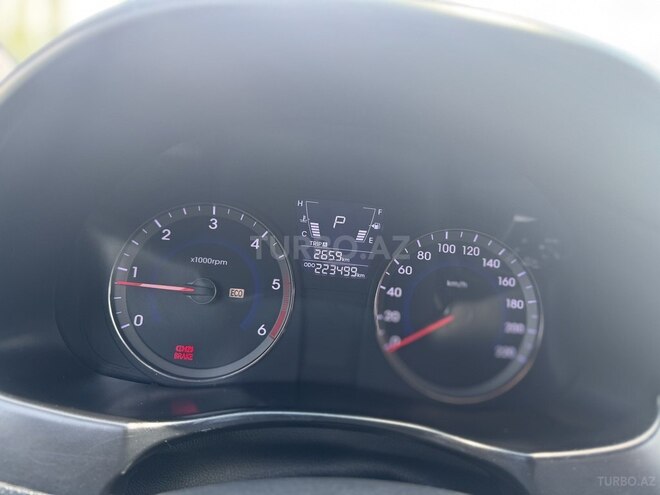 Hyundai Accent 2012, 223,500 km - 1.6 l - Şəki