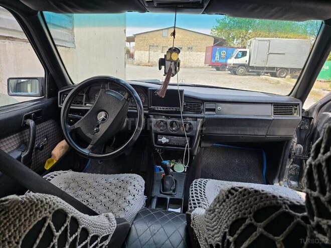 Mercedes 190 1990, 250,000 km - 2.0 l - Göyçay