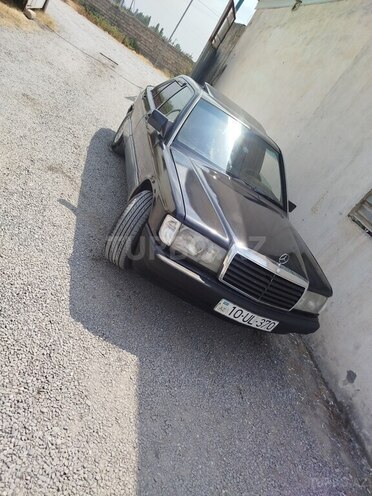 Mercedes 190 1990, 250,000 km - 2.0 l - Göyçay