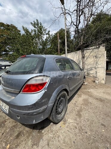 Opel Astra 2005, 150,000 km - 1.4 l - Bakı