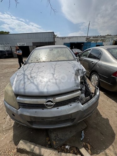 Opel Astra 2005, 150,000 km - 1.4 l - Bakı