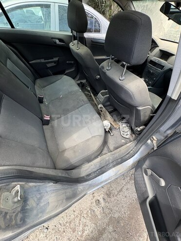 Opel Astra 2005, 150,000 km - 1.4 l - Bakı
