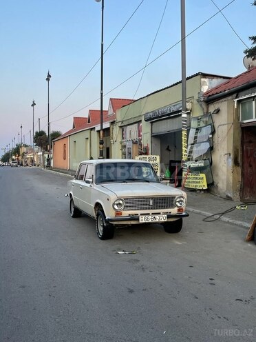 LADA (VAZ) 21011 1982, 82,000 km - 1.3 л - Gəncə