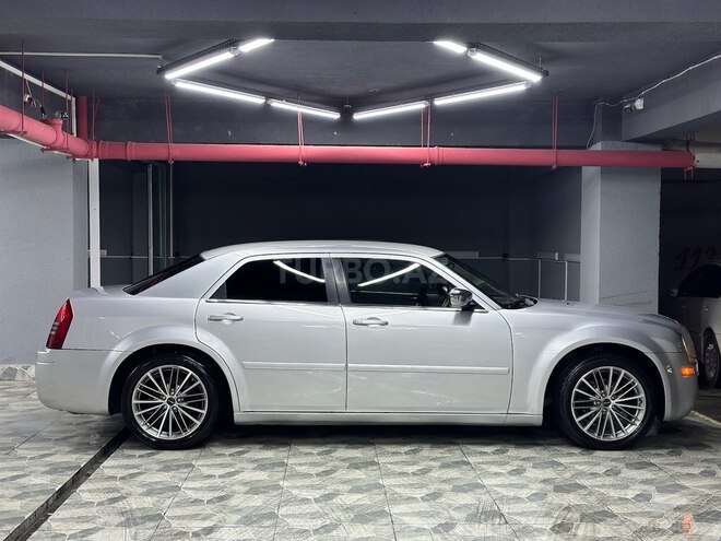 Chrysler 300C 2004, 277,000 km - 2.7 l - Xırdalan