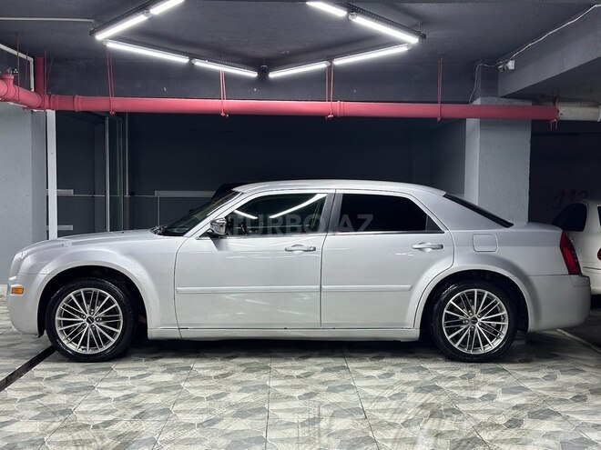 Chrysler 300C 2004, 277,000 km - 2.7 l - Xırdalan