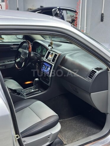 Chrysler 300C 2004, 277,000 km - 2.7 l - Xırdalan