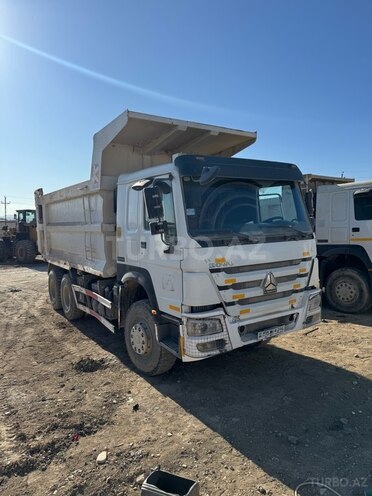 HOWO Sinotruk 2021, 141,000 km - 9.5 l - Bakı