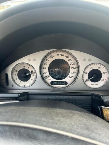 Mercedes E 220 2006, 418,000 km - 2.2 l - Bakı