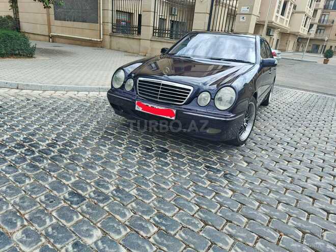 Mercedes E 240 2000, 250,000 km - 2.4 л - Bakı