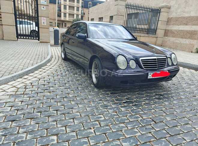 Mercedes E 240 2000, 250,000 km - 2.4 л - Bakı