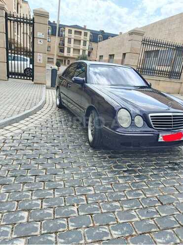 Mercedes E 240 2000, 250,000 km - 2.4 л - Bakı