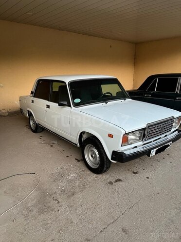 LADA (VAZ) 2107 2005, 172,000 km - 1.6 l - Tovuz