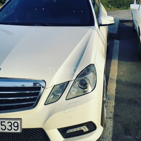 Mercedes E 350 2009, 295,000 km - 3.5 l - Bakı