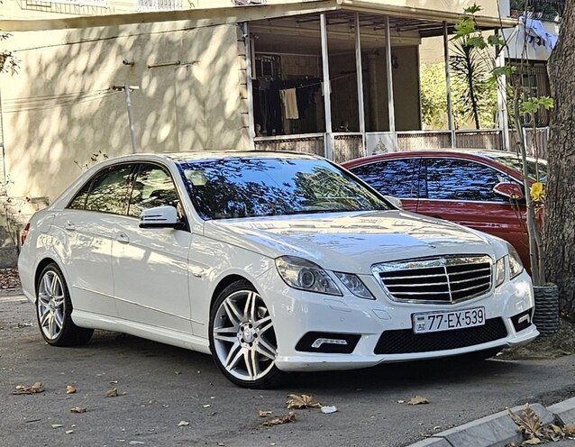 Mercedes E 350 2009, 295,000 km - 3.5 l - Bakı