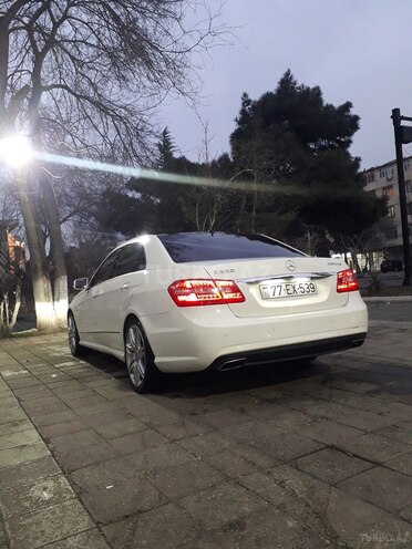 Mercedes E 350 2009, 295,000 km - 3.5 l - Bakı