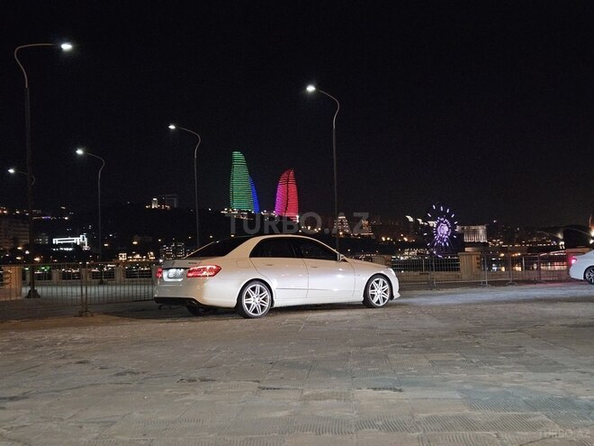 Mercedes E 350 2009, 295,000 km - 3.5 l - Bakı