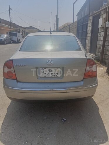 Volkswagen Passat 2004, 320,000 km - 1.8 l - Bakı