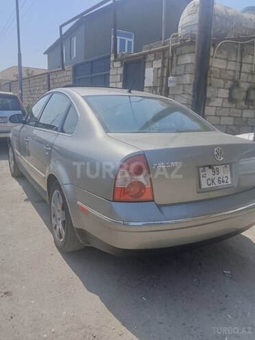 Volkswagen Passat 2004, 320,000 km - 1.8 l - Bakı