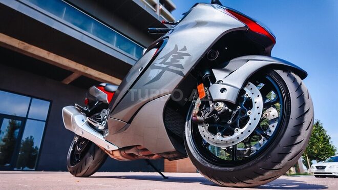 Suzuki GSX 1300 R Hayabusa 2023, 2,100 km - 1.3 l - Bakı