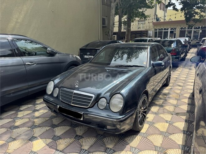 Mercedes E 220 1998, 333,000 km - 2.2 l - Bakı