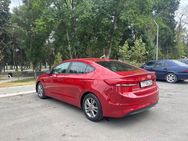Hyundai Elantra 2016, 130,000 km - 2.0 l - Xaçmaz