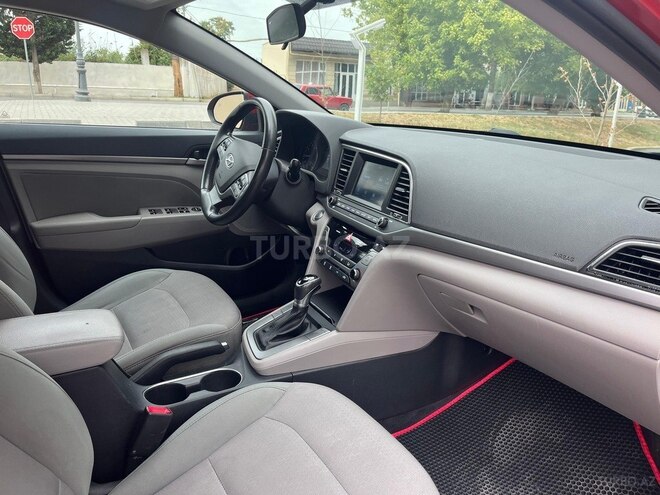 Hyundai Elantra 2016, 130,000 km - 2.0 l - Xaçmaz