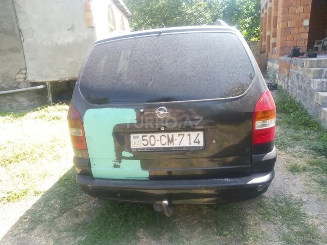 Opel Zafira 2001, 600,000 km - 2.2 l - Qax