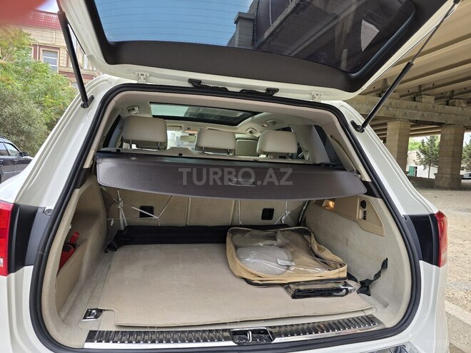 Volkswagen Touareg 2010, 197,800 km - 3.6 л - Bakı