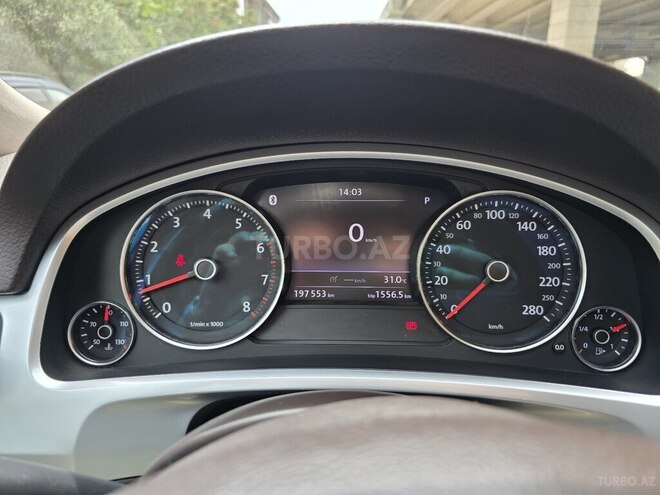 Volkswagen Touareg 2010, 197,800 km - 3.6 л - Bakı