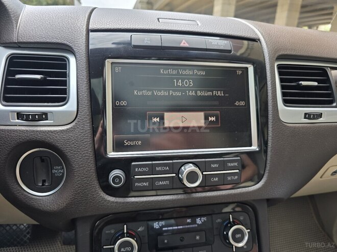 Volkswagen Touareg 2010, 197,800 km - 3.6 л - Bakı
