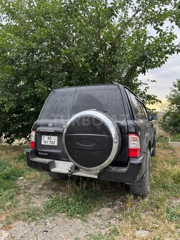 Nissan Patrol 2004, 392,000 km - 3.0 l - Bakı