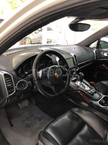 Porsche Cayenne 2012, 154,000 km - 4.8 l - Mingəçevir