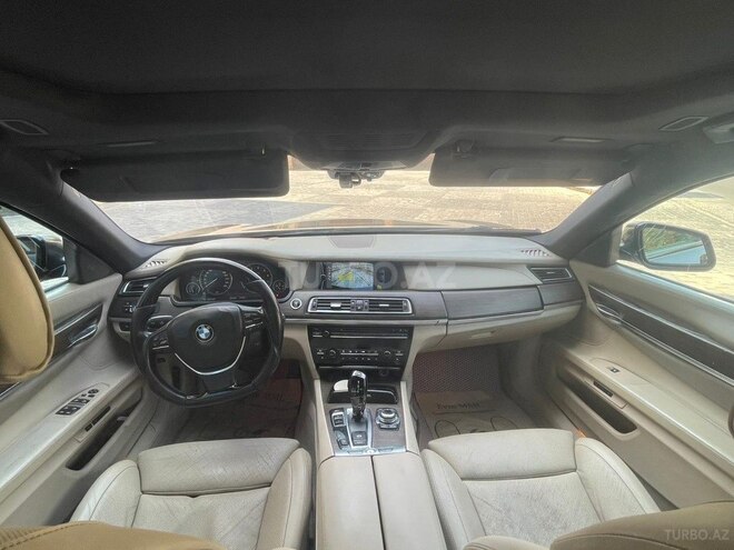 BMW 750 2011, 204,000 km - 4.4 l - Bakı