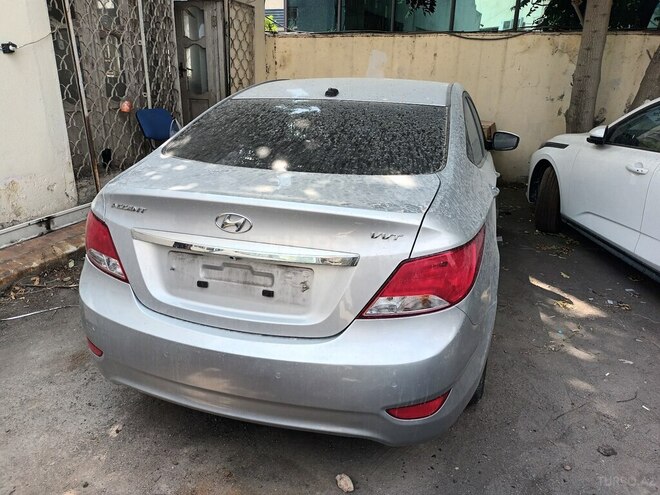 Hyundai Accent 2016, 134,500 km - 1.4 l - Bakı