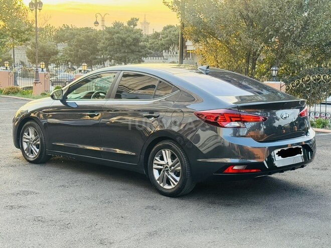 Hyundai Elantra 2019, 155,545 km - 2.0 l - Bakı