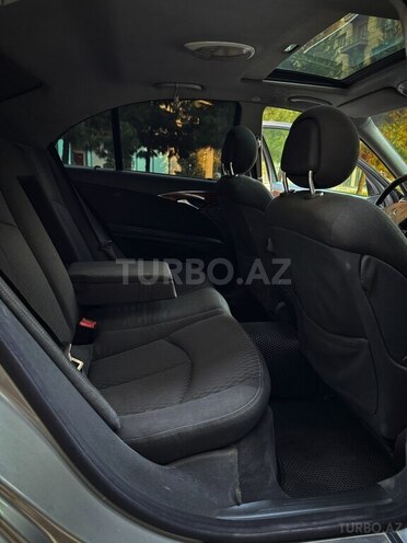 Mercedes E 270 2002, 436,000 km - 2.7 l - Bakı