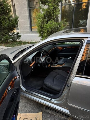 Mercedes E 270 2002, 436,000 km - 2.7 l - Bakı