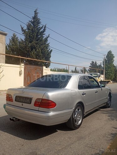 Mercedes E 280 1996, 155,555 km - 2.8 l - Bakı