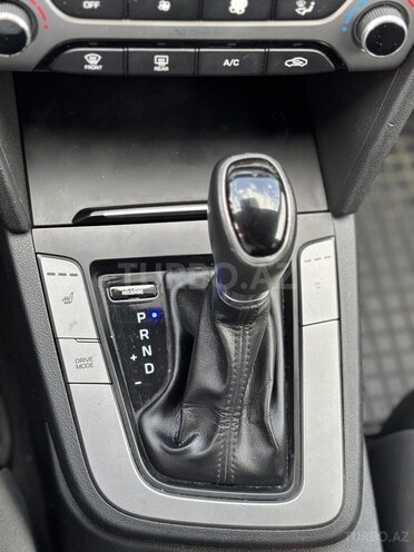 Hyundai Elantra 2016, 204,387 km - 2.0 l - Bakı