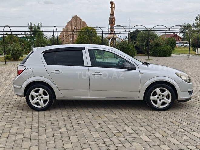 Opel Astra 2006, 233,000 km - 1.4 l - Xaçmaz