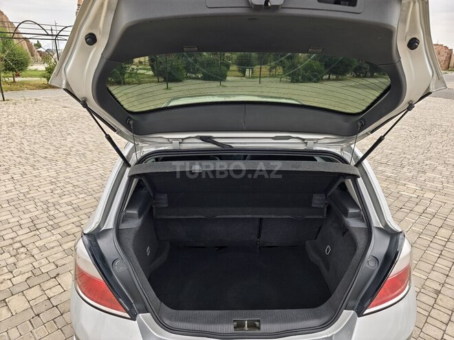 Opel Astra 2006, 233,000 km - 1.4 l - Xaçmaz