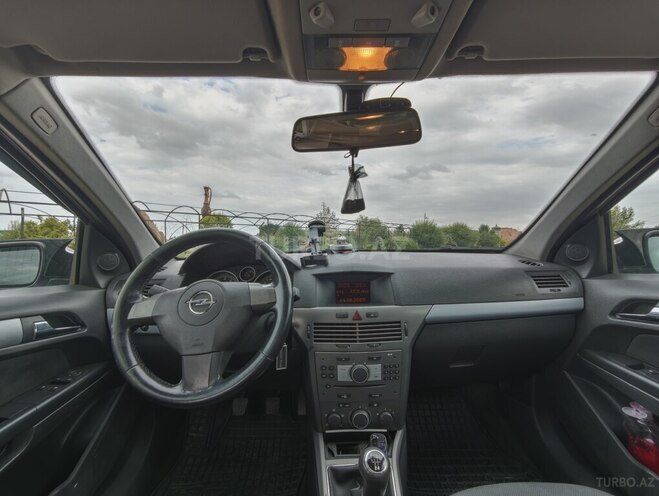 Opel Astra 2006, 233,000 km - 1.4 l - Xaçmaz