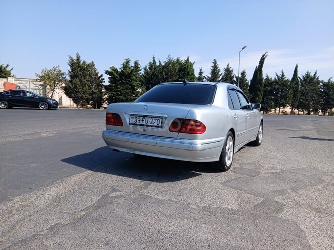 Mercedes E 270 2000, 330,000 km - 2.7 l - Bakı