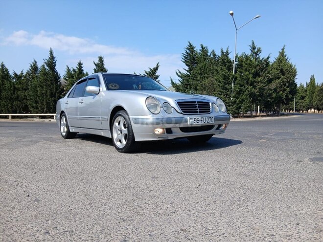 Mercedes E 270 2000, 330,000 km - 2.7 l - Bakı